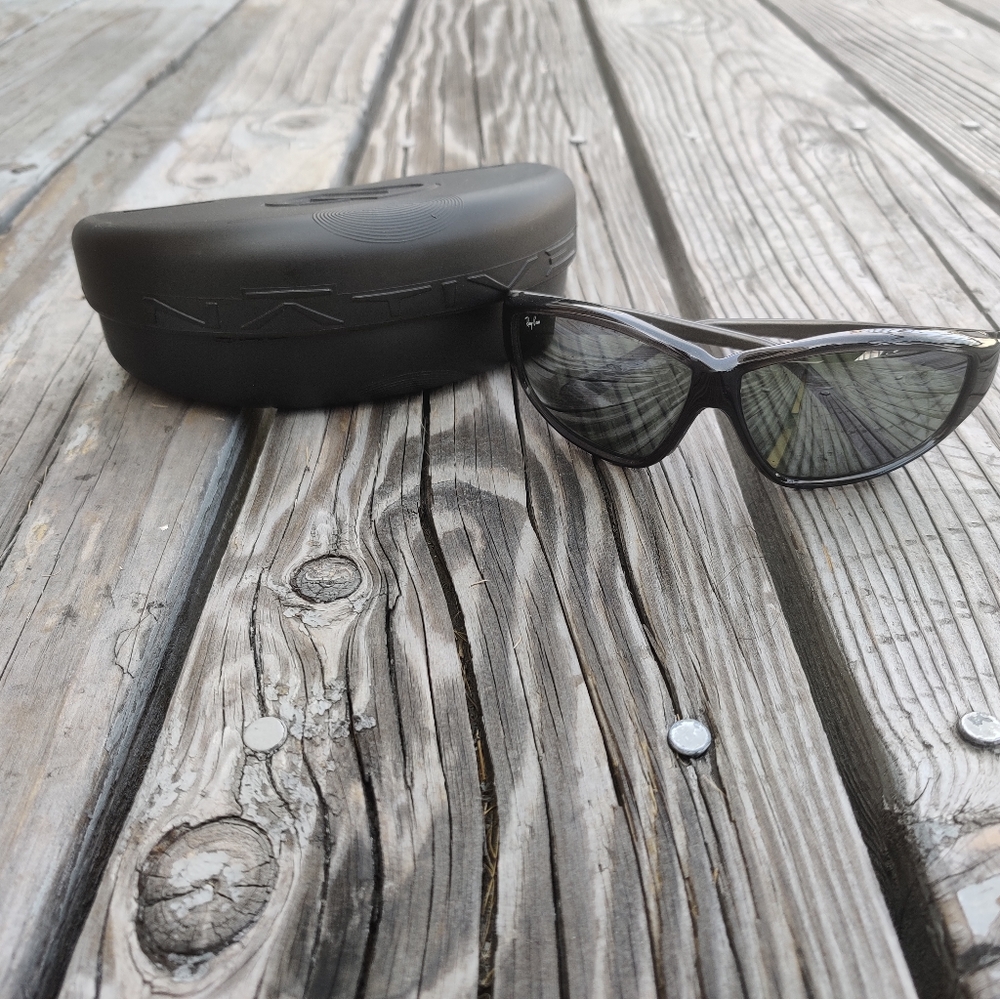 Ray-Ban RB4020 Sunglasses